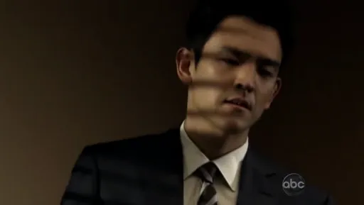 Demetri Noh cabizbajo en FlashForward