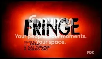 Logo de Fringe con el aviso de Photobucket superpuesto