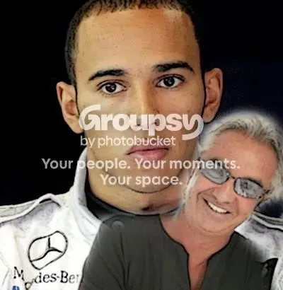 Lewis Hamilton y Flavio Briatore con el aviso de Photobucket superpuesto
